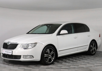Подержанный автомобиль Skoda Superb Liftback 2010 года (1 фото)