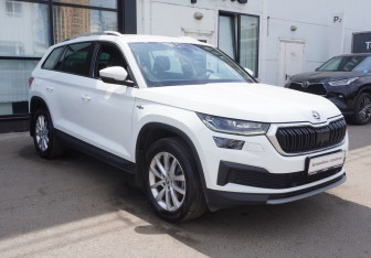 Подержанный автомобиль Skoda Kodiaq 2022 года (3 фото)