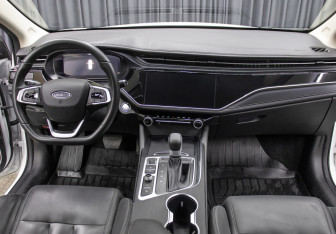 Подержанный автомобиль Omoda S5 2024 года (14 фото)