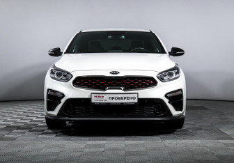 Подержанный автомобиль Kia Cerato Sedan 2020 года (2 фото)