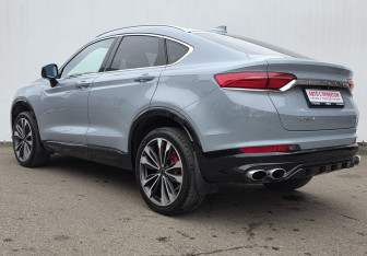 Подержанный автомобиль Geely Tugella 2024 года (7 фото)