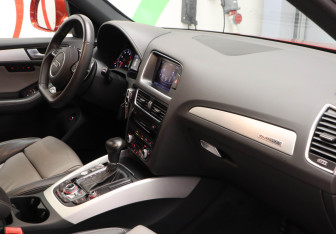 Подержанный автомобиль Audi Q5 2012 года (27 фото)