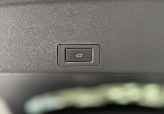 Подержанный автомобиль Jaecoo J7 2023 года (11 фото)