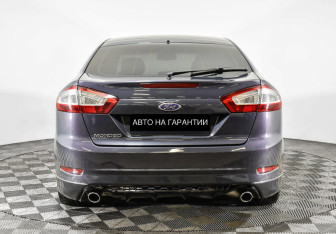 Подержанный автомобиль Ford Mondeo Sedan 2013 года (4 фото)