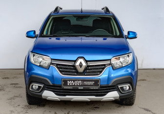 Подержанный автомобиль Renault Sandero 2021 года (2 фото)