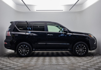 Подержанный автомобиль Lexus GX 2015 года (6 фото)