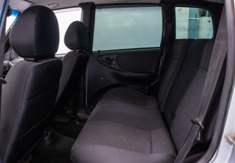 Подержанный автомобиль Chevrolet Niva 2007 года (11 фото)