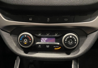 Подержанный автомобиль LADA (ВАЗ) Vesta Sedan 2018 года (15 фото)