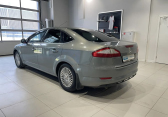 Подержанный автомобиль Ford Mondeo Sedan 2007 года (6 фото)