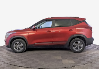 Подержанный автомобиль Kia Seltos 2021 года (8 фото)