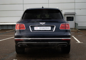Подержанный автомобиль Bentley Bentayga 2016 года (6 фото)