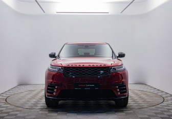 Подержанный автомобиль Land Rover Range Rover Velar 2018 года (2 фото)