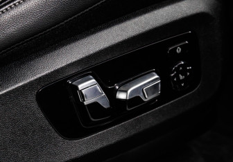 Подержанный автомобиль BMW X5 2019 года (21 фото)