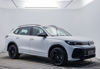 Подержанный автомобиль Volkswagen Tiguan 2025 года (7 фото)