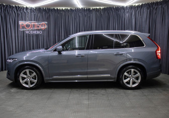 Подержанный автомобиль Volvo XC90 2020 года (8 фото)
