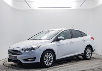 Подержанный автомобиль Ford Focus Sedan 2015 года (1 фото)