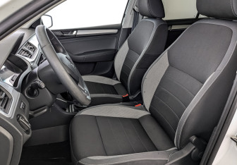 Подержанный автомобиль Skoda Rapid Liftback 2019 года (20 фото)