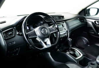 Подержанный автомобиль Nissan Qashqai 2019 года (10 фото)