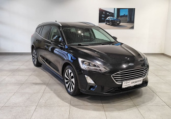 Подержанный автомобиль Ford Focus Wagon 2018 года (3 фото)
