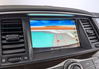 Подержанный автомобиль Infiniti QX80 2019 года (27 фото)