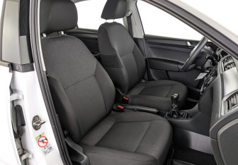 Подержанный автомобиль Skoda Rapid Liftback 2019 года (24 фото)