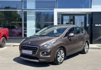 Подержанный автомобиль Peugeot 3008 2014 года (1 фото)