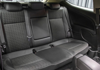 Подержанный автомобиль Opel Astra Hatchback 2013 года (12 фото)