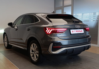 Подержанный автомобиль Audi Q3 Sportback 2021 года (4 фото)