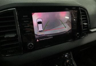 Подержанный автомобиль Skoda Karoq 2021 года (16 фото)