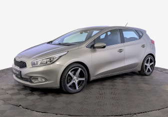 Подержанный автомобиль Kia Ceed Hatchback 2014 года (1 фото)