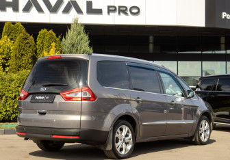 Подержанный автомобиль Ford Galaxy 2012 года (4 фото)