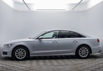Подержанный автомобиль Audi A6 Sedan 2015 года (8 фото)