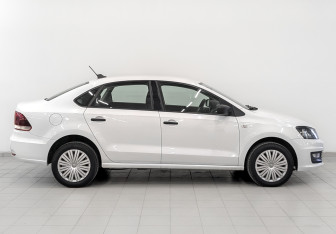 Подержанный автомобиль Volkswagen Polo Sedan 2019 года (4 фото)