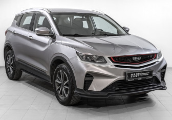 Подержанный автомобиль Geely Coolray 2022 года (3 фото)