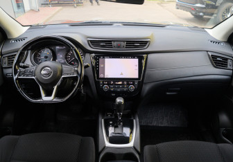 Подержанный автомобиль Nissan Qashqai 2020 года (8 фото)