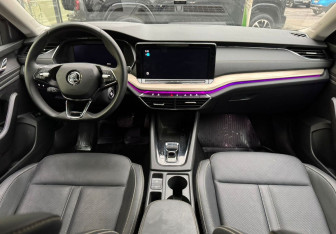 Подержанный автомобиль Skoda Octavia Liftback 2024 года (9 фото)