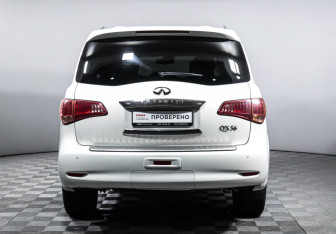 Подержанный автомобиль Infiniti QX56 2011 года (6 фото)