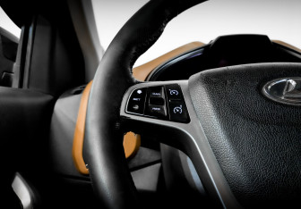 Подержанный автомобиль LADA (ВАЗ) XRAY 2019 года (27 фото)