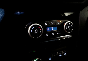 Подержанный автомобиль LADA (ВАЗ) XRAY 2019 года (30 фото)