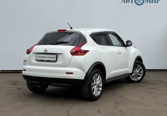 Подержанный автомобиль Nissan Juke 2013 года (5 фото)