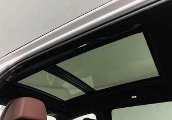 Подержанный автомобиль BMW X7 2022 года (17 фото)