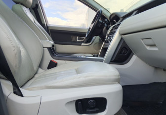 Подержанный автомобиль Land Rover Discovery Sport 2019 года (13 фото)