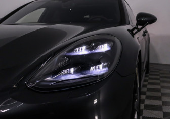 Подержанный автомобиль Porsche Panamera Wagon 2017 года (35 фото)