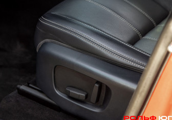 Подержанный автомобиль Land Rover Range Rover Velar 2019 года (18 фото)