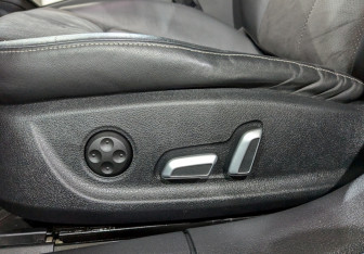 Подержанный автомобиль Audi A6 Sedan 2016 года (23 фото)