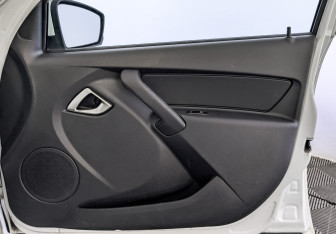 Подержанный автомобиль LADA (ВАЗ) Granta Sedan 2023 года (25 фото)