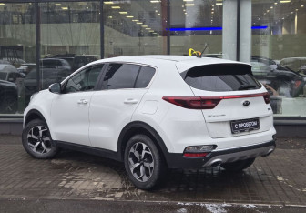 Подержанный автомобиль Kia Sportage 2020 года (6 фото)