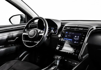 Подержанный автомобиль Hyundai Tucson 2021 года (5 фото)