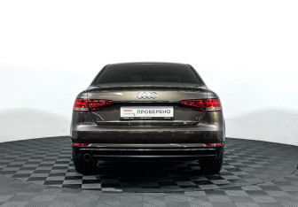 Подержанный автомобиль Audi A4 Sedan 2016 года (6 фото)