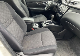 Подержанный автомобиль Nissan X-Trail 2018 года (9 фото)